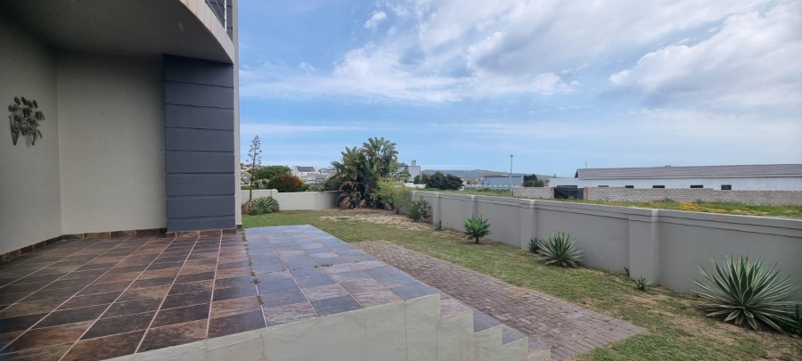 4 Bedroom Property for Sale in Country Club Western Cape